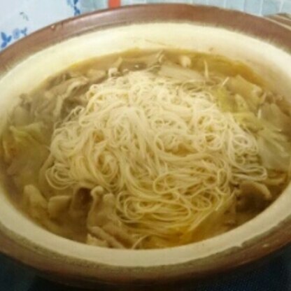 ピリ辛なスープが素麺とよく合って、飽きずにいっぱい食べれました。
夏の余った素麺の消費にもなり助かりました。